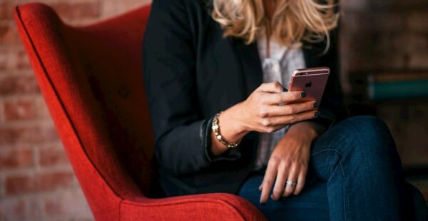 5 Podcasts to Listen to Right Now