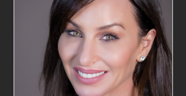 image_38.normal Desk Chair™ workspace Brings Molly Bloom for Fundraising Power Breakfast