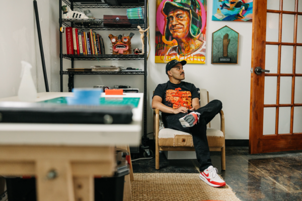 Armando-Silva-in-his-Ambry-studio